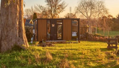 Maungakawa Hill by Tiny Away