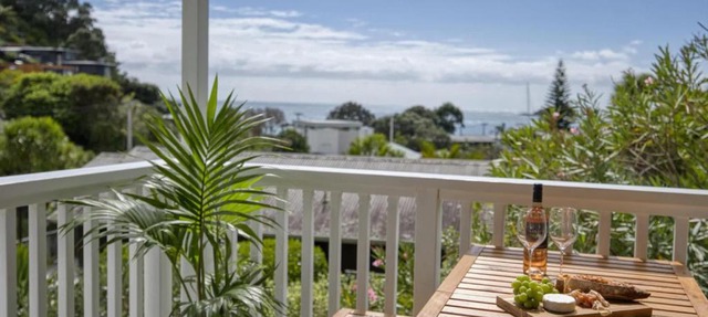 Miro Guesthouse - Palm Beach on Your Doorstep
