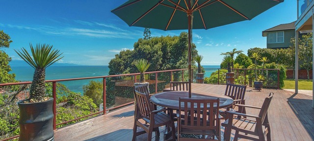 Moanaroa - Stunning Views of Tasman Bay and Beyond