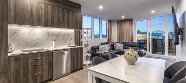 Modern 2BR Penthouse for Families by Zodiak Stays
