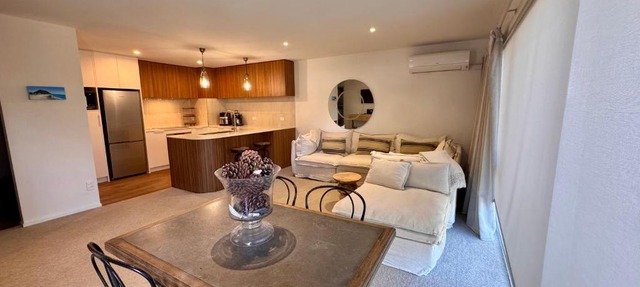 Modern Beach Apartment with Pool & Location