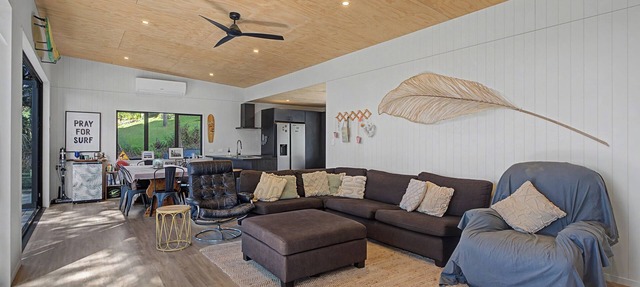 Modern Coastal Tree House - Whangamata Retreat
