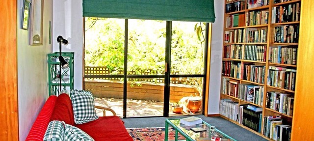 Modern Room Rental near Farewell Spit in Golden Bay, New Zealand