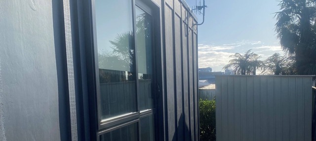 Modern, warm, central, self contained & private