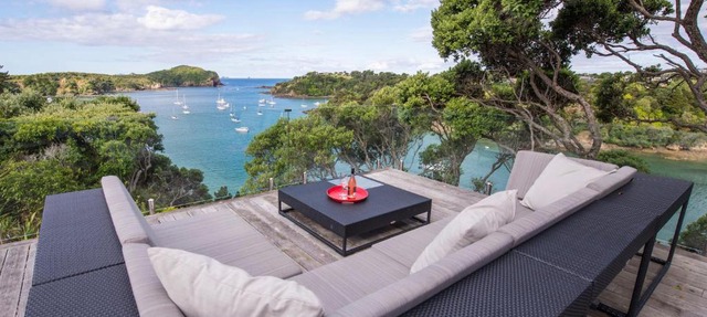 Moonlit Knights - Tutukaka Holiday House