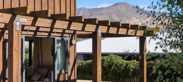 Mountain View Hideaway