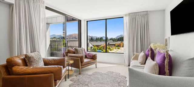 Mountainview Escape | Stylish, BBQ, and Parking