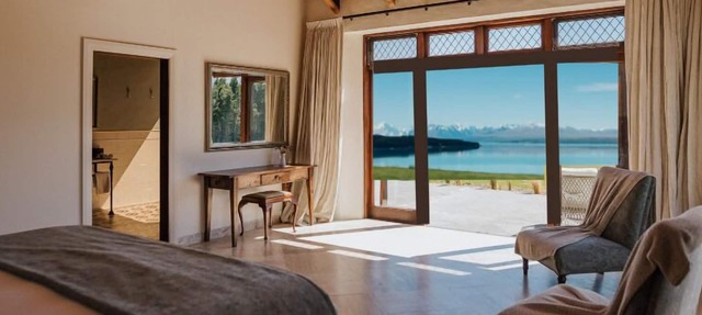 Mt Cook Lakeside Retreat