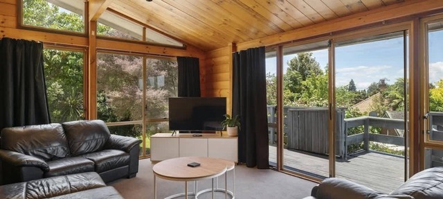 MTB Retreat - Redwoods Trails, Spa, Sleeps 10