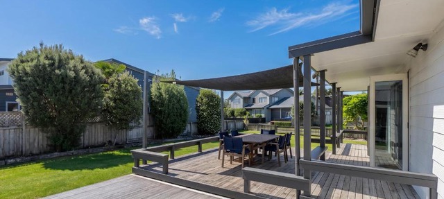 Nest by the Beach - Cooks Beach Holiday Home