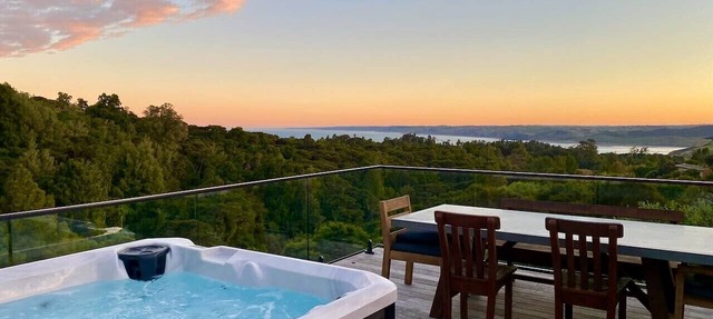 Nestled in Nature 3 Bedroom Spa Pool Sauna