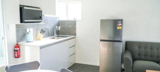 Newly renovated two-bedroom unit in Central Taupō - Pet-Friendly & Free Parking