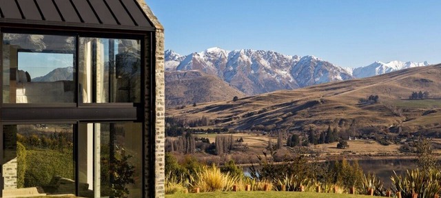 Noa By The Lake | Lake view, spa pool, outdoor fireplace