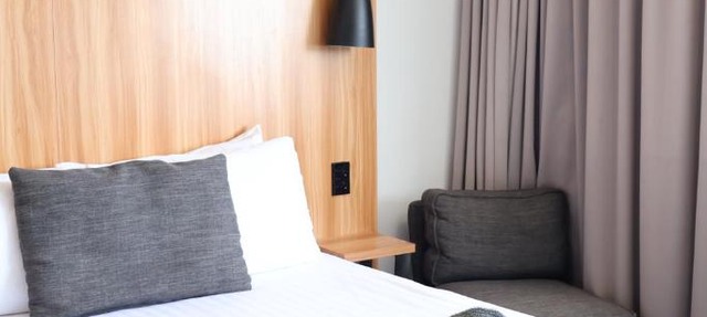 Noa Hotel