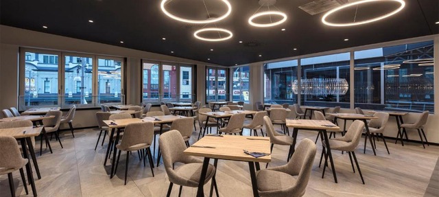 Oaks Wellington Hotel
