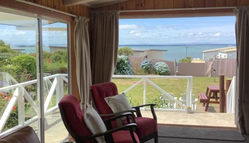 Ocean Breeze Holiday Home
