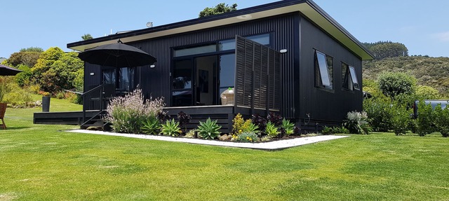 Ocean View Cottage - Beachfront - Amazing Views - Ideal for Couples