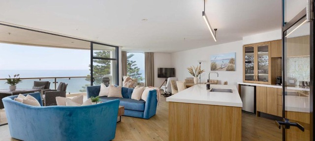 Oceanside Haven Resort with Luxury Sea Views