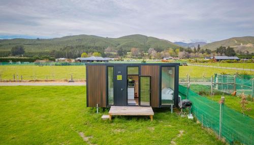 Okuti Cottage by Tiny Away