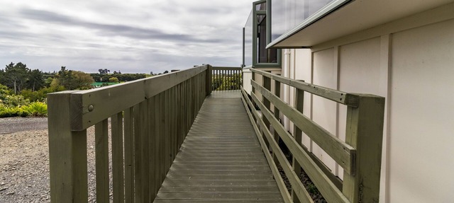 Orchard Seaview Bach