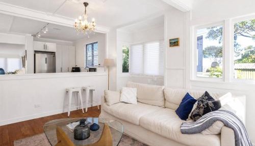Oscar's Cottage by Waiheke Pure