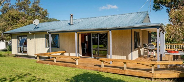 Our Escape - Matarangi Holiday Home