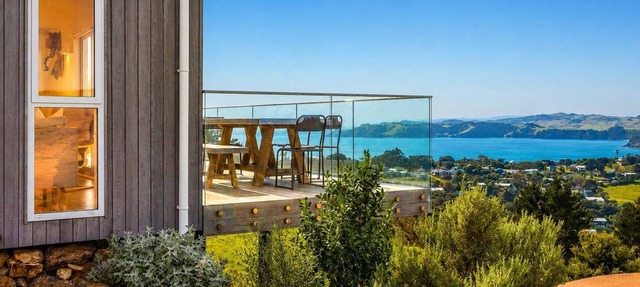 Overview - Panoramic Sea and Valley Views