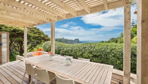 Palm Views - Stay Waiheke