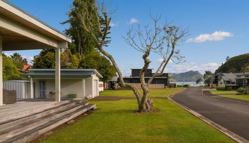 Paradise in Flaxmill Bay - Flaxmill Bay Home