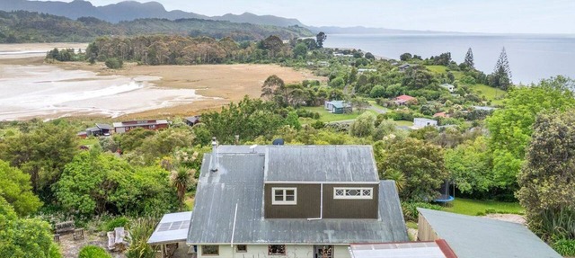 Parapara Lookout Coastal Stay