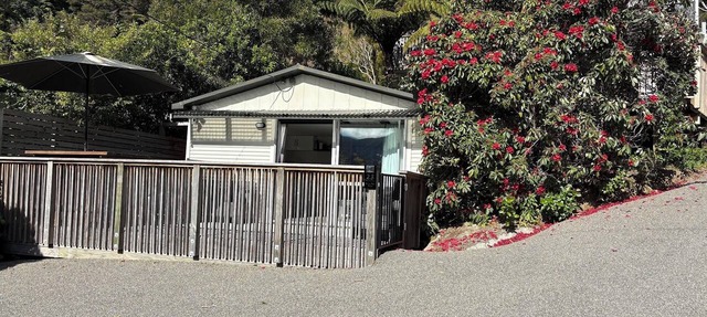 Perfect Marlborough Sounds cabin retreat for your Sandy Bay getaway