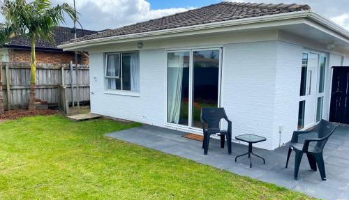 Pine Unit Orewa Beach
