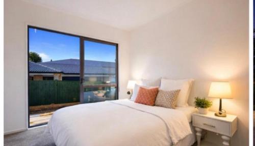Private Ground Floor 3-Bedroom Suite
