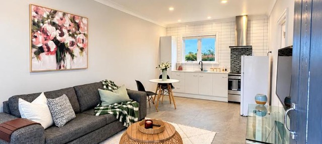 Private & Peaceful Granny Flat in Whitford