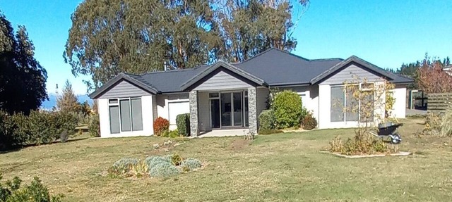 Quiet retreat, close to fantastic fishing. Plenty of space, pet friendly.