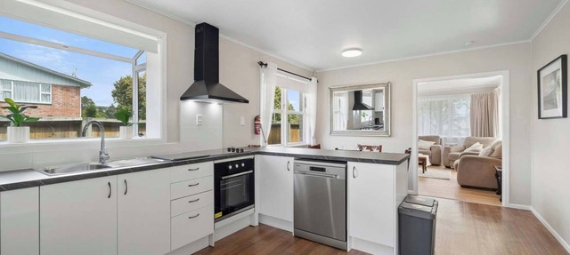 Red Door 56 - Ride to Redwoods, Sleeps 4