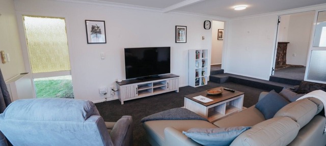 Redwood Lodge Retreat by Aotearoa Airbnb Management