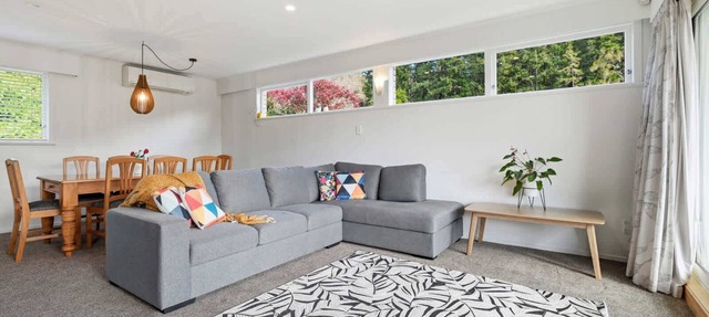 Redwoods Edge - Forest Walk, Spa Pool, Sleeps 12
