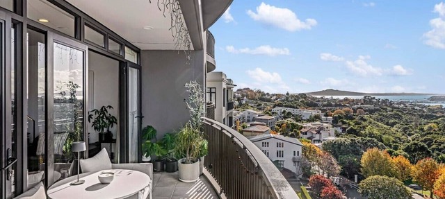 Resort-Style Apartment in the Heart of Newmarket
