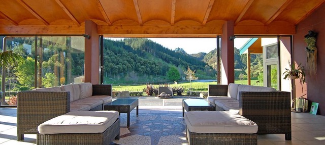 Romantic Suite in an Eco-Friendly Nature Lodge on New Zealand'a North Island