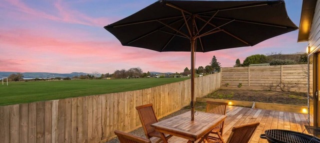 Rotorua 3BR Adventure Base with Air-Con & Parking