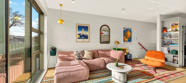 Rural City Life - centrally located apartment