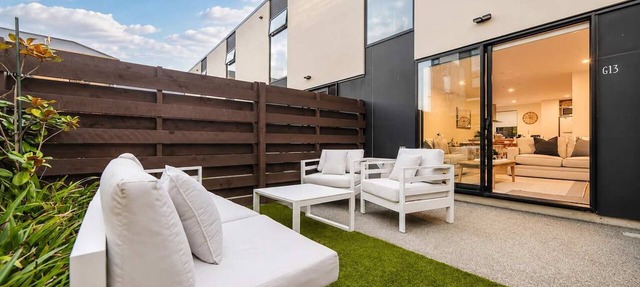 Salisbury Garden | 2BR with Parking | CBD