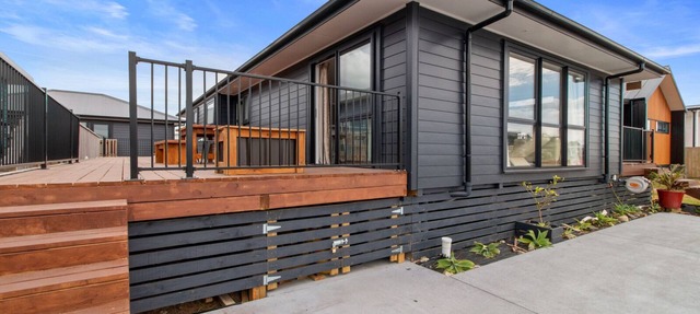 Sandy Shores - Waihi Beach Holiday Home