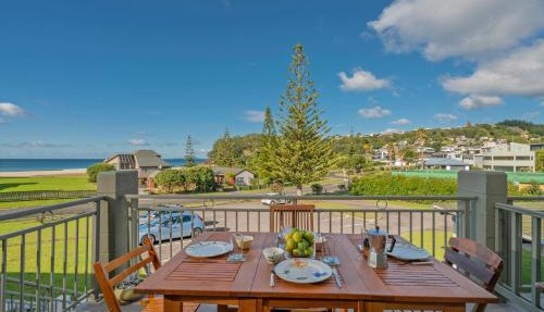 Sea Views Apartment - Onemana Apartment