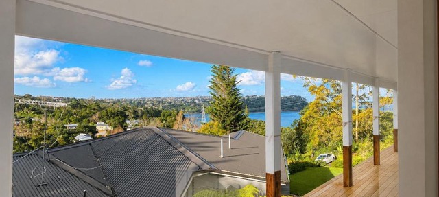 Secluded 5BR Retreat w Bay Views & 5-min to Beach
