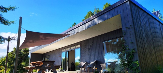 Self sufficient house powered by the sun.