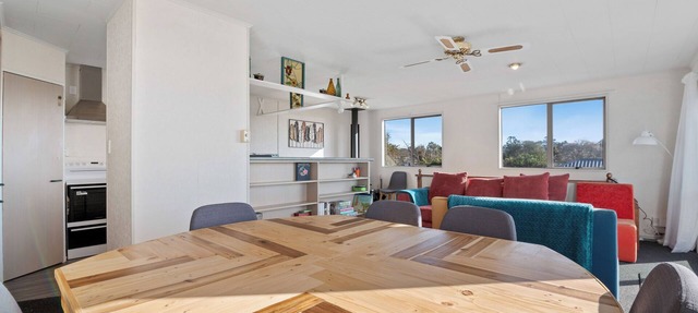 Serenity Lakehouse - Rotorua Holiday Home