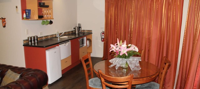 Silverstream Alpaca Farmstay and Tour