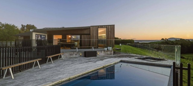 Slice of Paradise - Pool & Spa, Sleeps 10